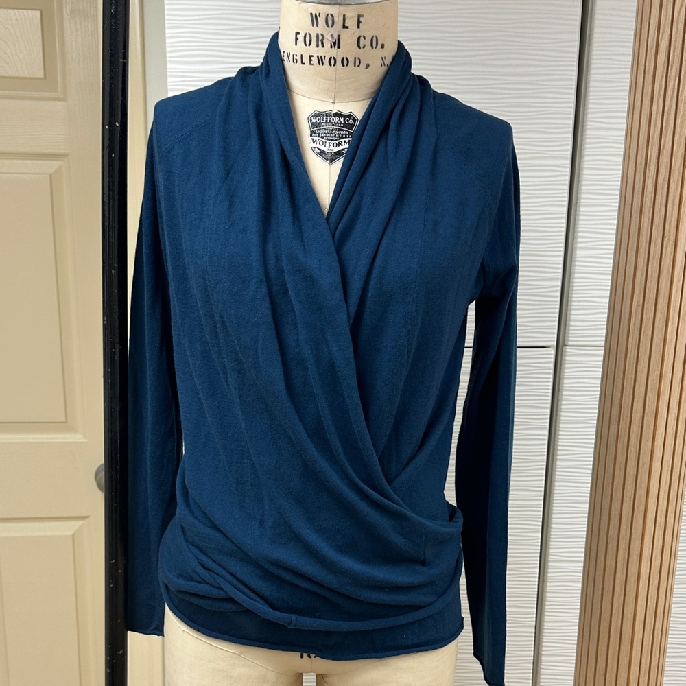 Stylish Blue Draped Long Sleeve Top